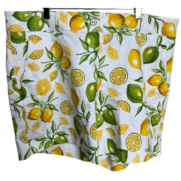 Isaac Mizrahi New York Size 16 Lime Shorts Tailored Stretch - Picture 1 of 7